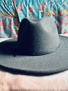 Universal Thread Dark Gray Wool Felt Wide-Brim Fedora